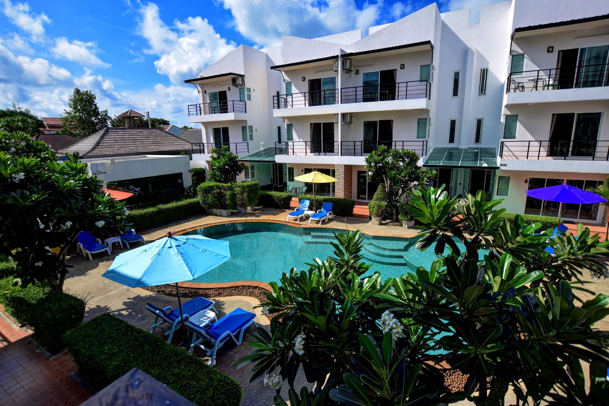 Pool Access 89 @Rawai Hotel Екстериор снимка