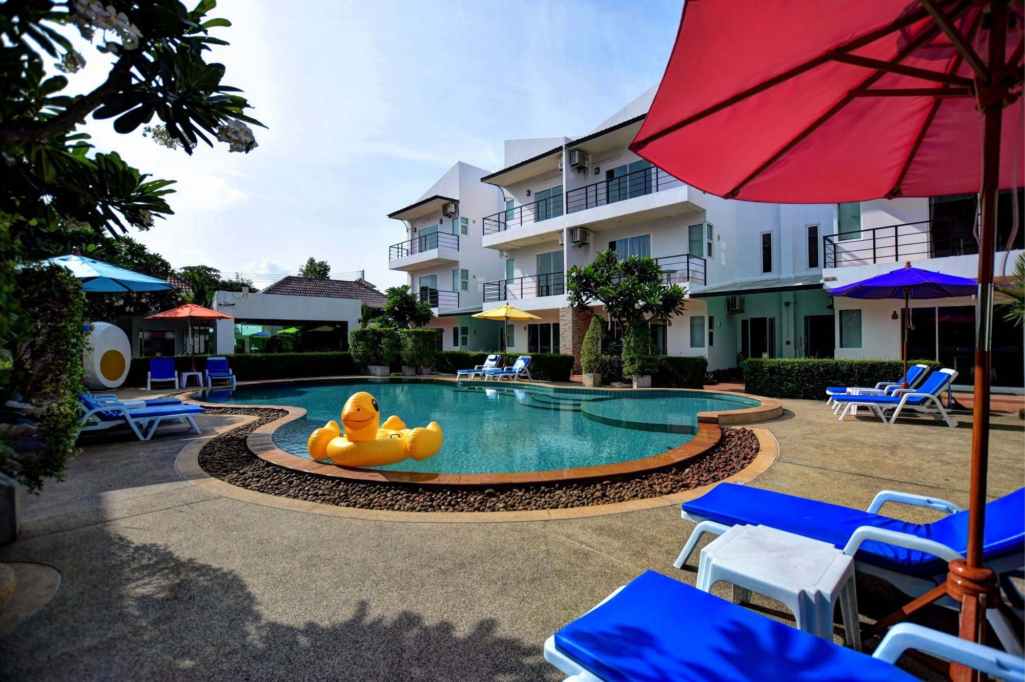 Pool Access 89 @Rawai Hotel Екстериор снимка