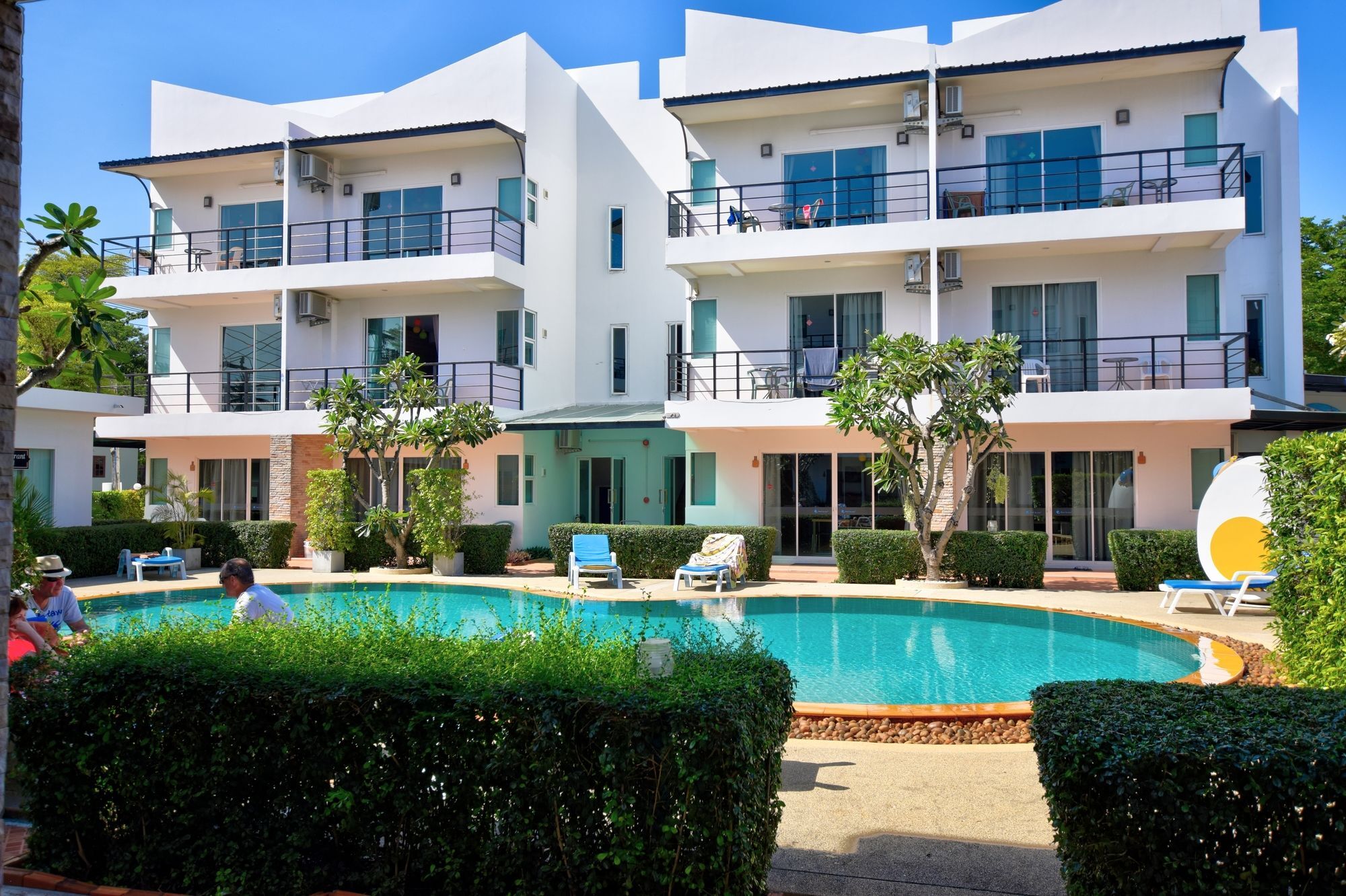 Pool Access 89 @Rawai Hotel Екстериор снимка